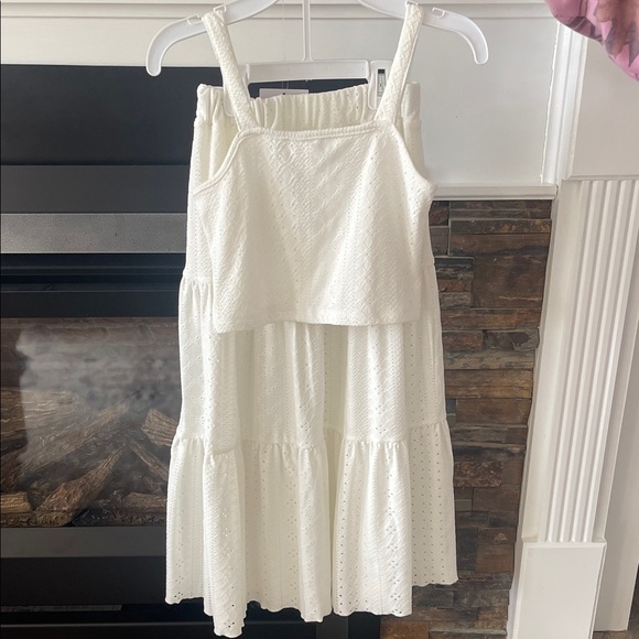 White Eyelet 2 piece set - Picture 1 of 4